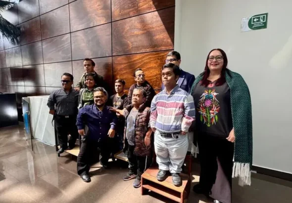 25-octubre-dia-delas-personas-bajas